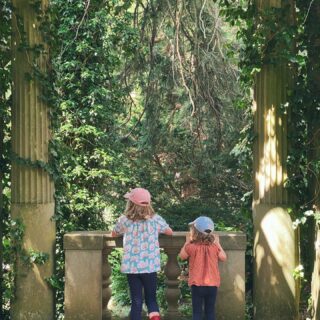 My girls have witnessed and helped me in the garden since birth and because of that, they absolutely love visiting other gardens. Today we spent the morning at #harknessmemorialstatepark and it was lovely. 🌱🌱